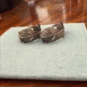 G Aickory Silver Feather Earrings